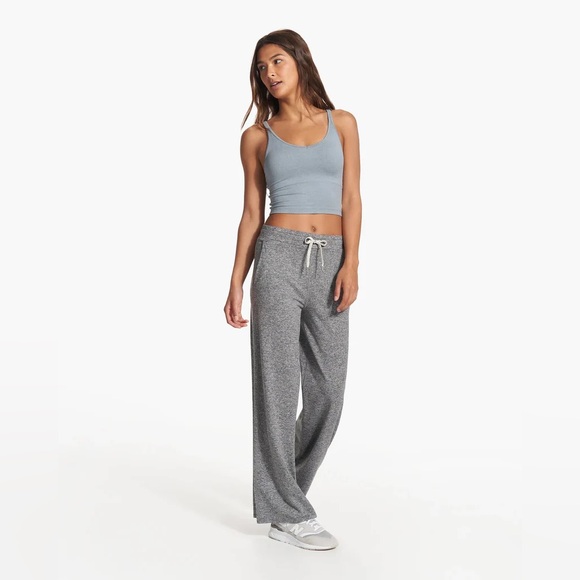 Vuori- Halo Wide Leg Essential Pant - Picture 3 of 9